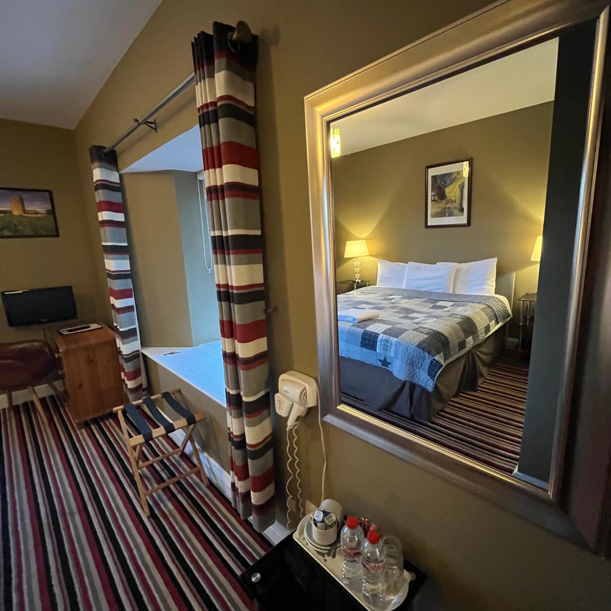 The Yeats County Inn Hotel Tubbercurry Dış mekan fotoğraf